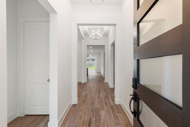 Building Photo - 8011 Fenway Hts Dr