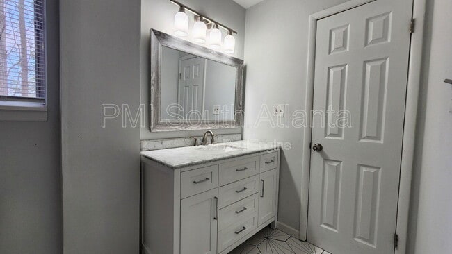 Building Photo - 67 Heron Dr