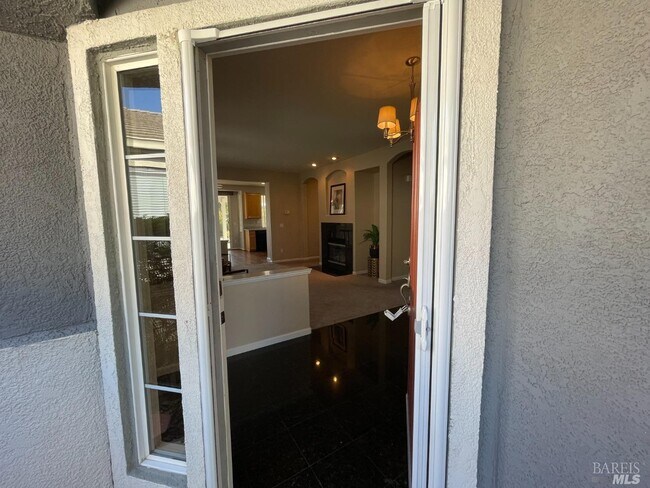 Building Photo - 206 Cedar Ridge Dr