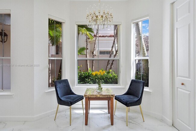 Building Photo - 1382 Harbor View W