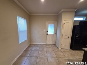 Building Photo - 6850 Lakeview Dr.