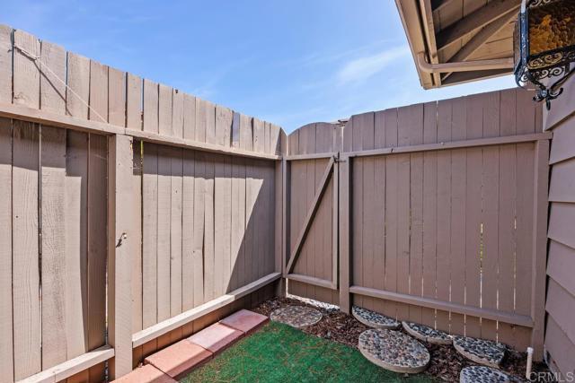 Building Photo - 115 Delicias Ct