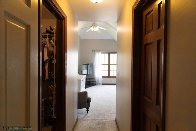 Building Photo - 251 Millington Ln