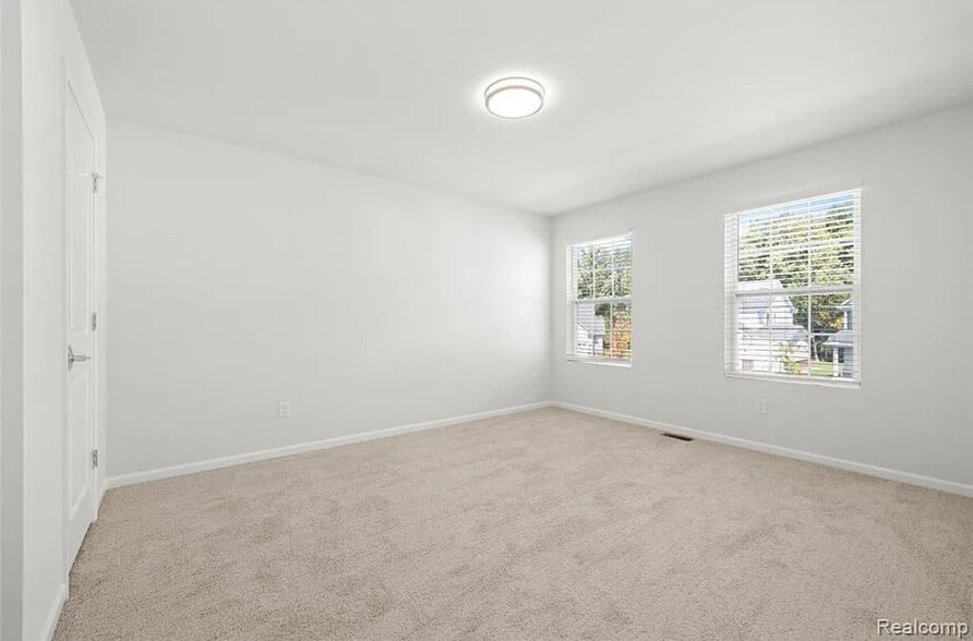 Building Photo - 3449 Haverford Dr