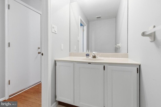 Building Photo - 5502 Constitution Ct