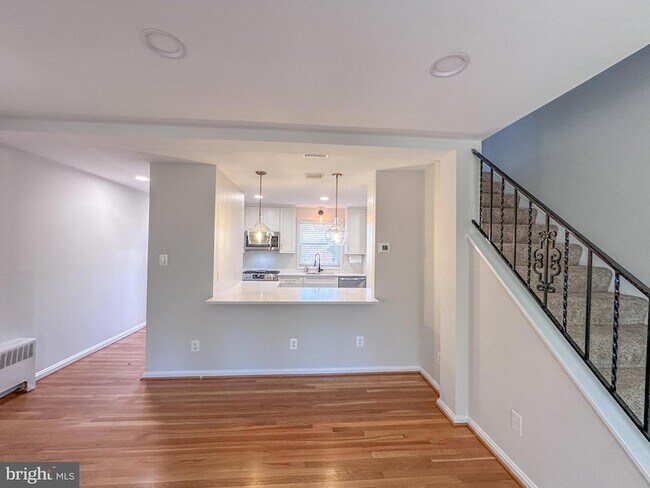 Building Photo - 226 Guthrie Ave