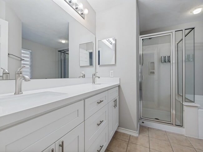 Building Photo - 151 N Burberry Park Cir