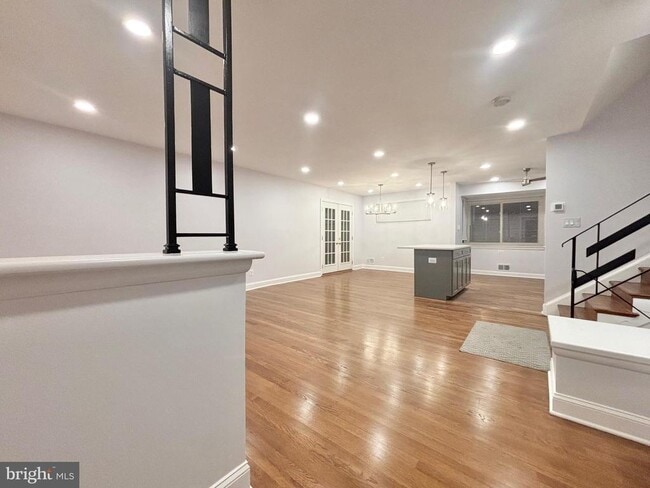 Building Photo - 2712 Finch St