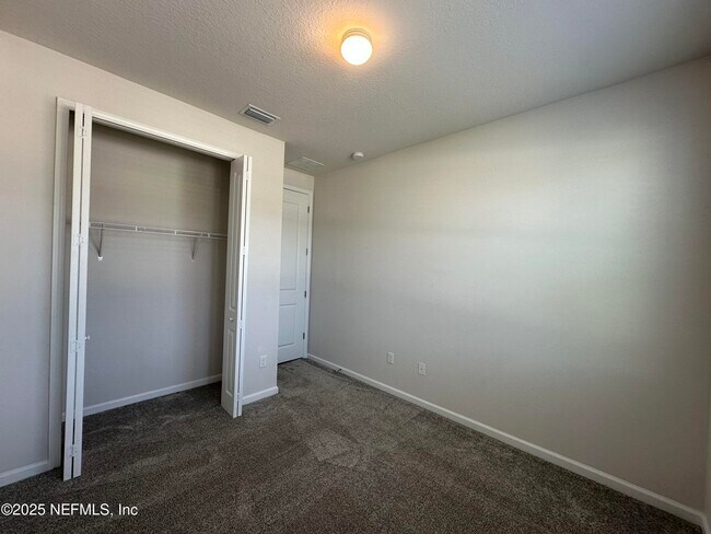 Building Photo - 75310 White Rabbit Ave