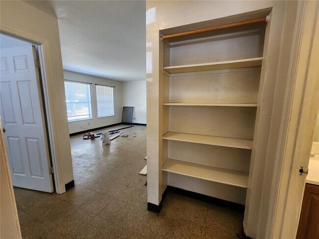 Building Photo - 5817 NW 23rd Terrace