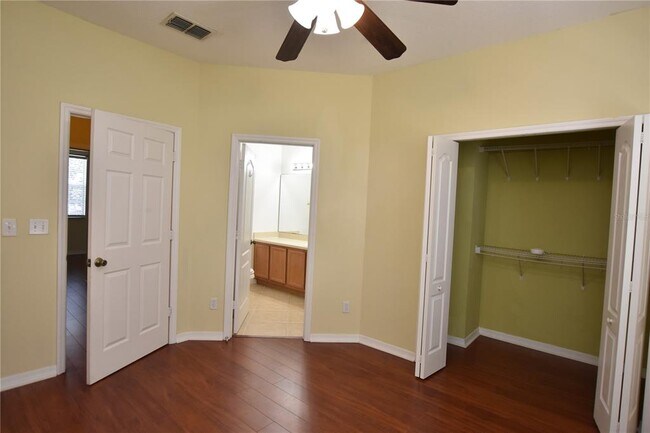 Building Photo - 10832 Savannah Wood Ct