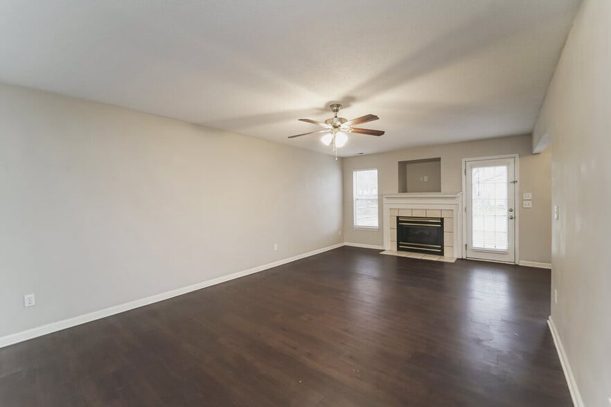 Building Photo - 4885 Bentridge Dr NW