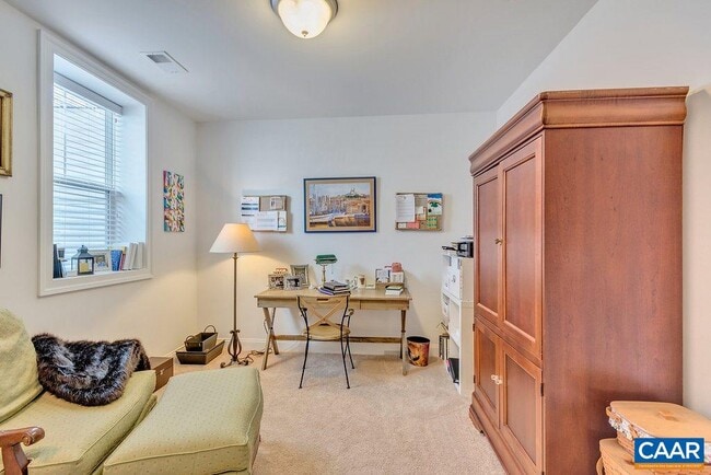 Building Photo - 982 Belvedere Way