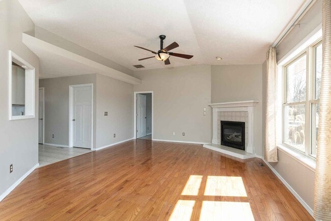Building Photo - Updated 3-Bed, 2-Bath All-Brick Home for R...