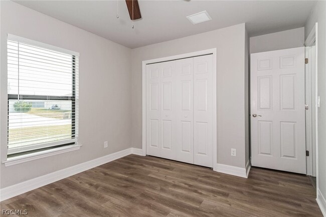 Building Photo - 2212 NE 7th Ave