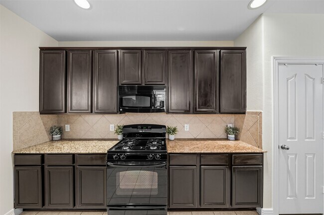 Building Photo - 8239 Nagy Hill St