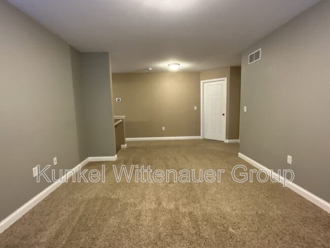 Building Photo - 2711 London Ln