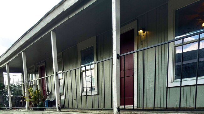 Building Photo - 1817 Isabella St
