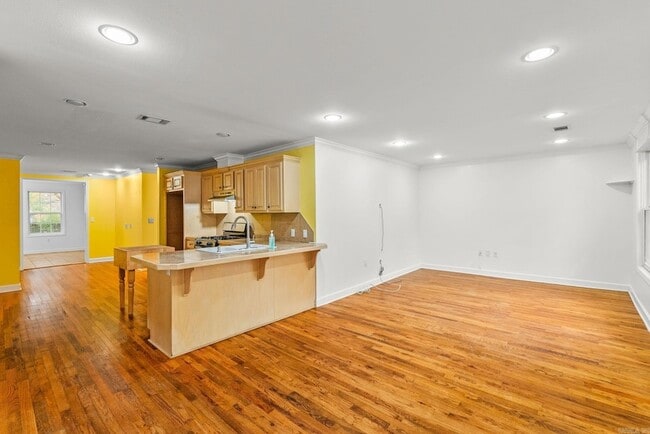 Building Photo - 7023 H St