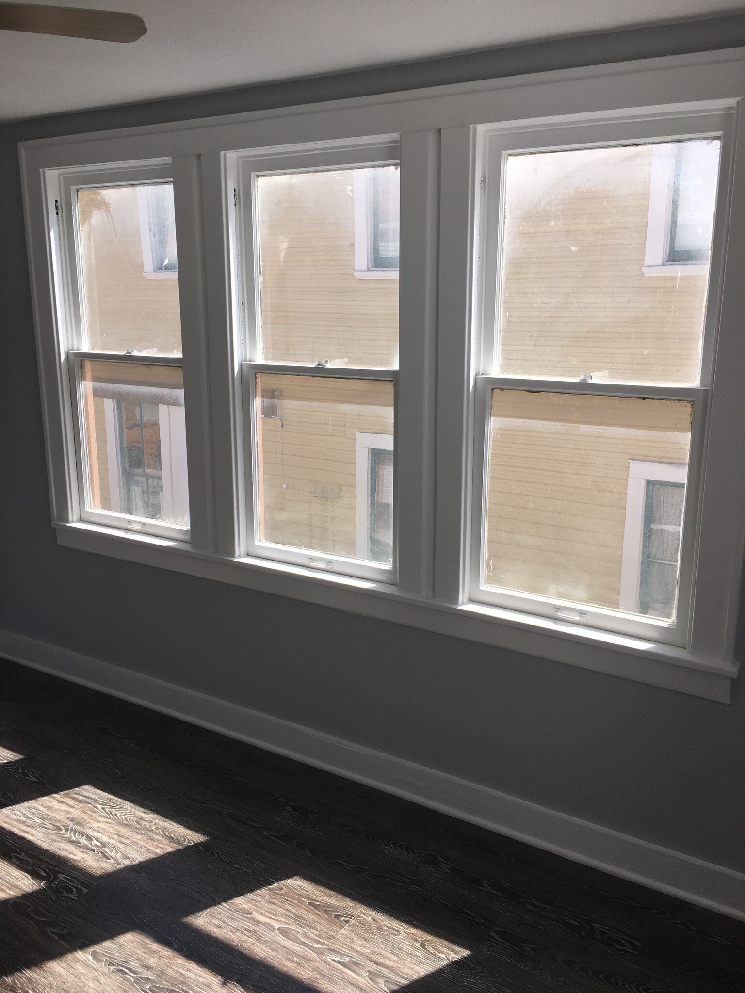 Building Photo - 506 E Guenther St