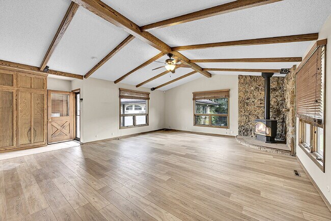 Building Photo - $2,870.00 - HALF OFF First Months' Rent - 3 Bedrooms, 2 Bathrooms Single Family Home in Arvada wi...