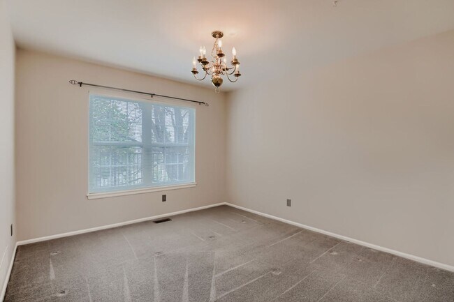 Building Photo - Gorgeous 4BD/4BA Home in Governors Ranch (Littleton, CO)- Available NOW!