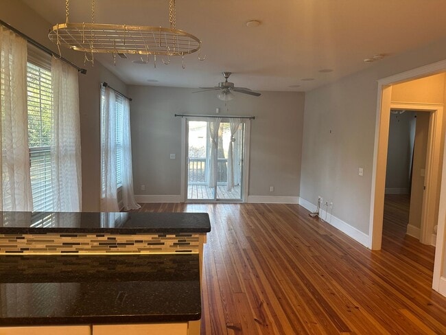 Building Photo - Available April 6th. Custom Built 3BR/2 BA Home in Park Circle!