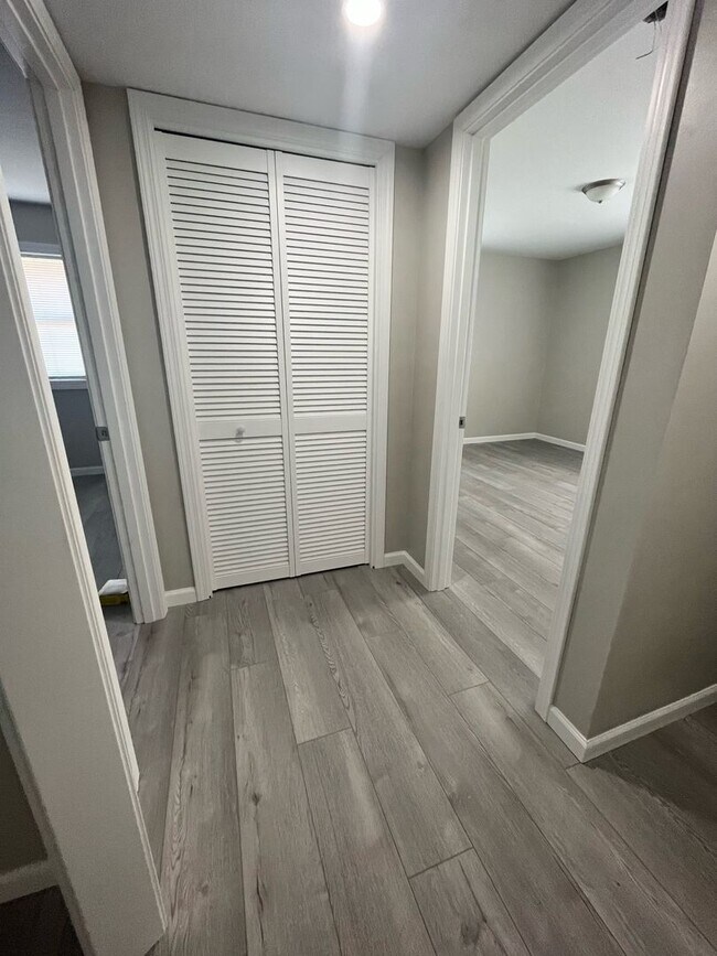 Interior Photo - Eisenhower Apartments