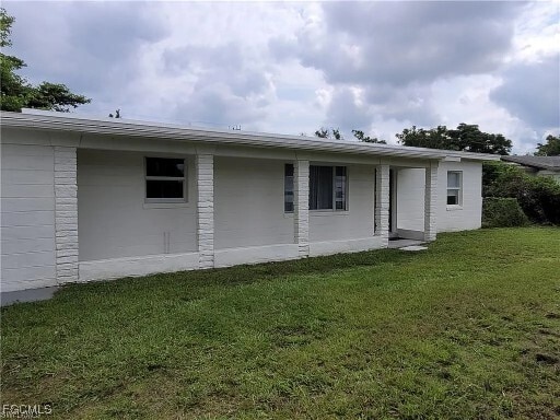 Building Photo - 2027 Maravilla Cir