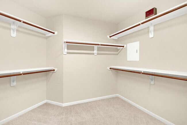 Building Photo - 9226 Fernwillow Dr