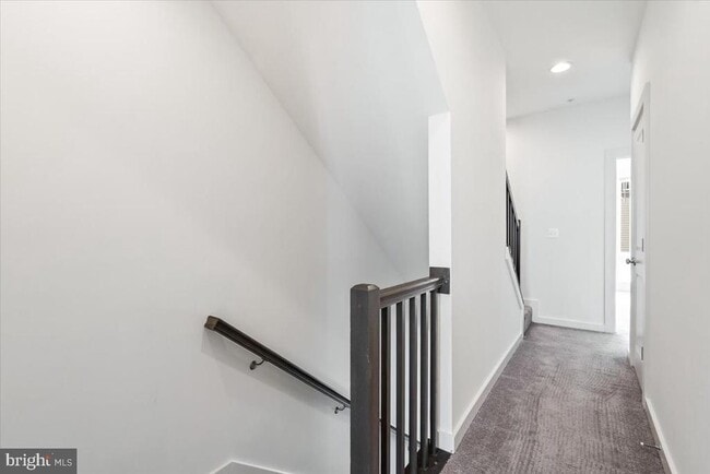 Building Photo - 1502 Trafalgar Ln