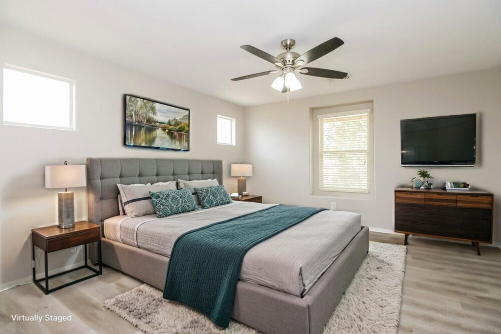 Building Photo - 10117 E Isabella Ave