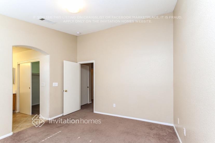 Building Photo - 115 Quailbush Dr