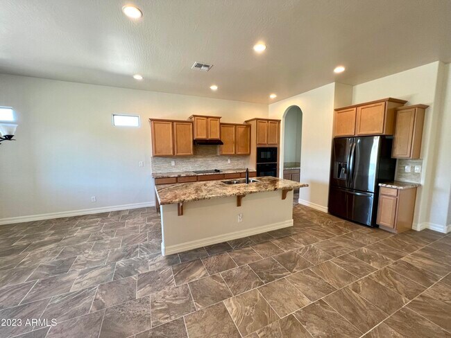 Building Photo - 8628 N Pierre Ct