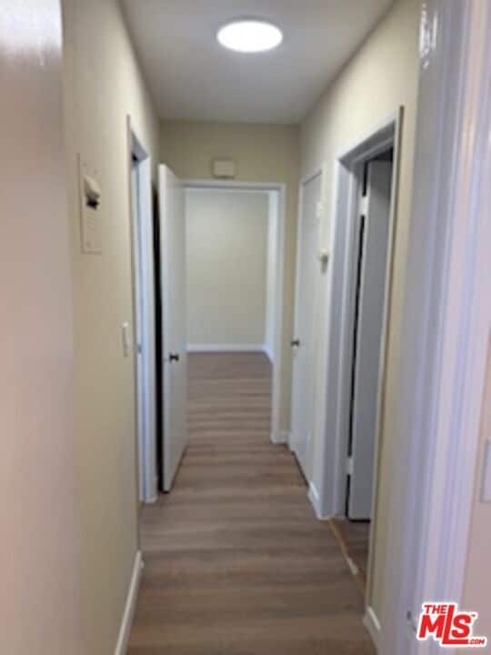Building Photo - 9843 Hannum Dr
