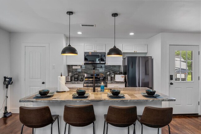 Building Photo - 4109 Brooks Baker Ave