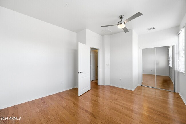 Building Photo - 3691 E Leslie Dr