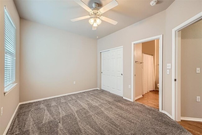 Building Photo - 120 Muir Ct