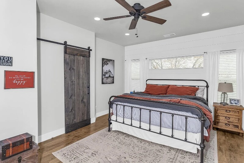 Building Photo - 205 Kelso Mesa Dr