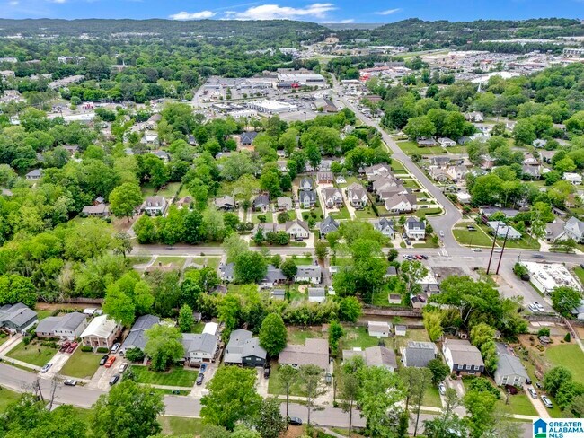 Building Photo - 917 S Forrest Dr