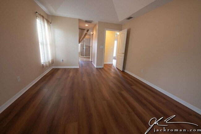 Building Photo - 900 Windward Way