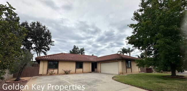 Primary Photo - Single-level 4-Bedroom home on a large cor...