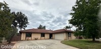Building Photo - Single-level 4-Bedroom home on a large cor...