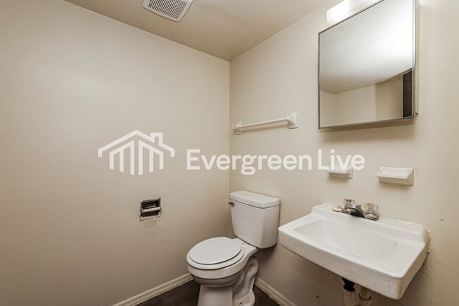 Building Photo - 8113 Mt Aetna St