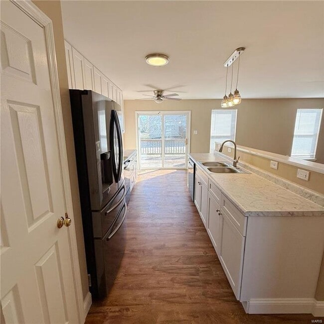 Building Photo - 43 Edenshire Ct