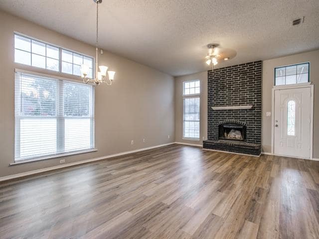 Building Photo - 428 Surrey Pl