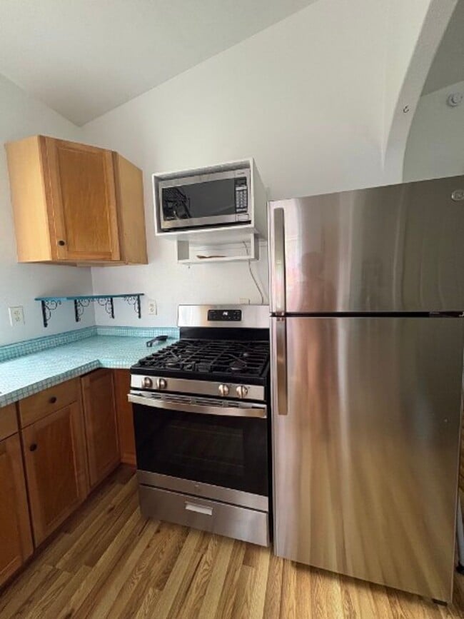 Building Photo - Fully Furnished 2BD Home | Fiber Internet | Pets OK | Yard Service Included | $1,950
