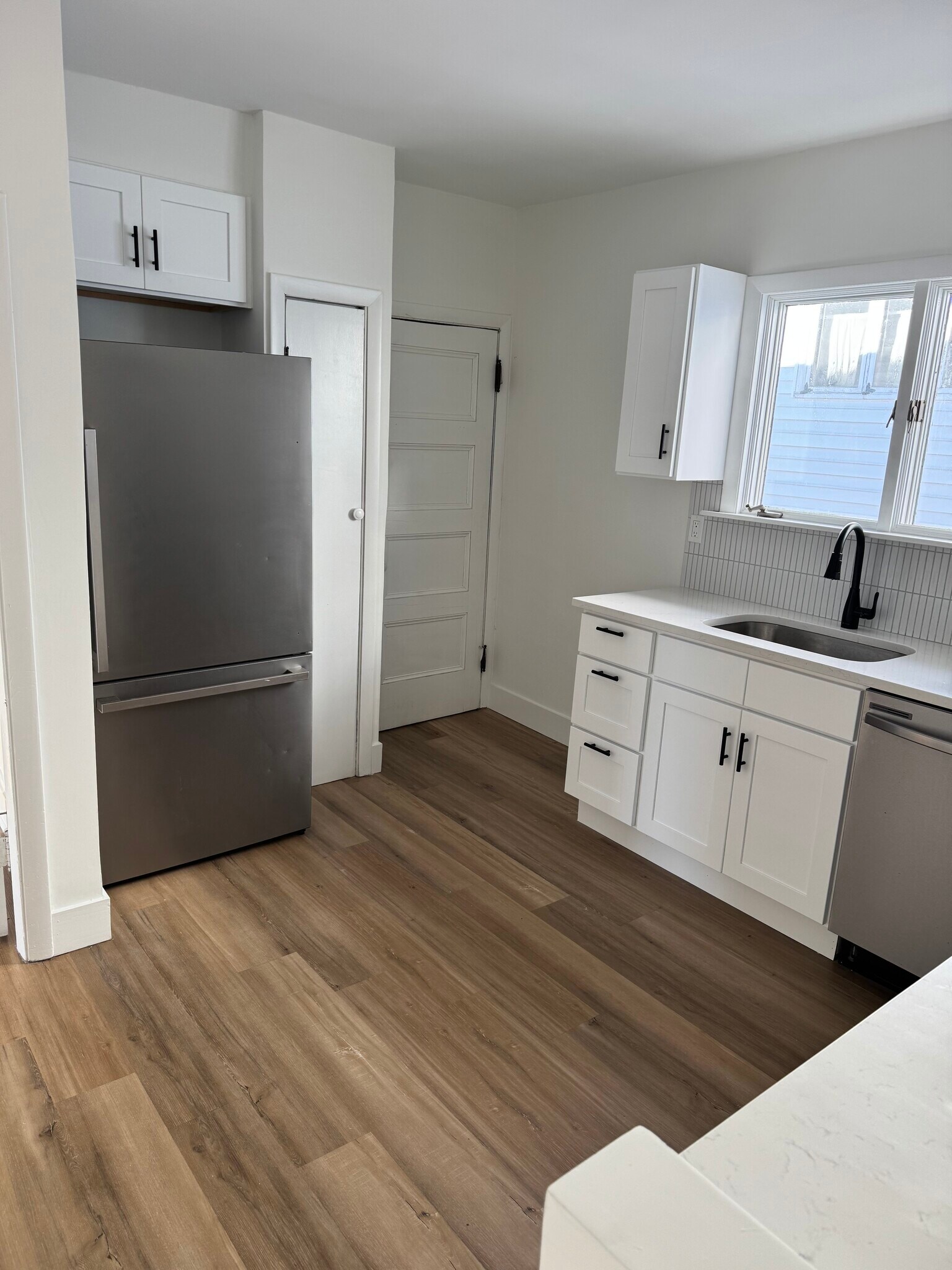 Building Photo - 141 Hillsdale Rd