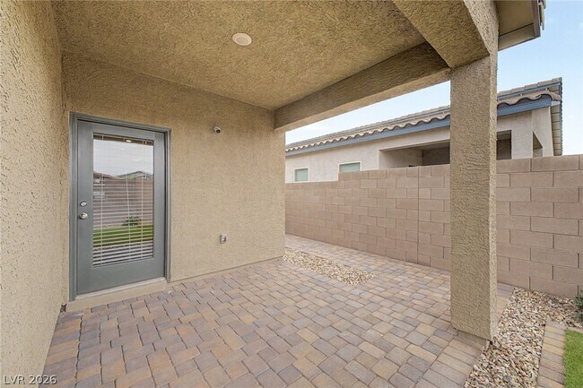 Building Photo - 7552 Blue Lotus Ave
