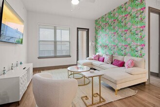 Building Photo - 8890 Founders Square Dr